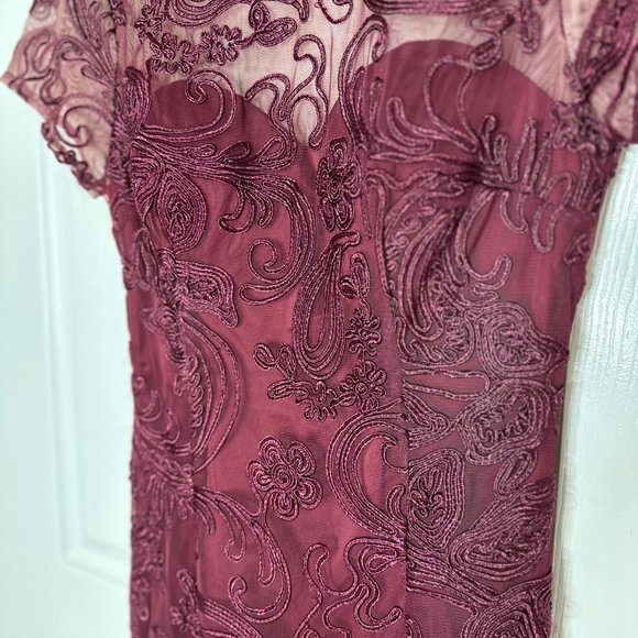 JS Collections Women's Boat Neck Short Sleeve Laced Burgundy  Mermaid Gown - Picture 16 of 16